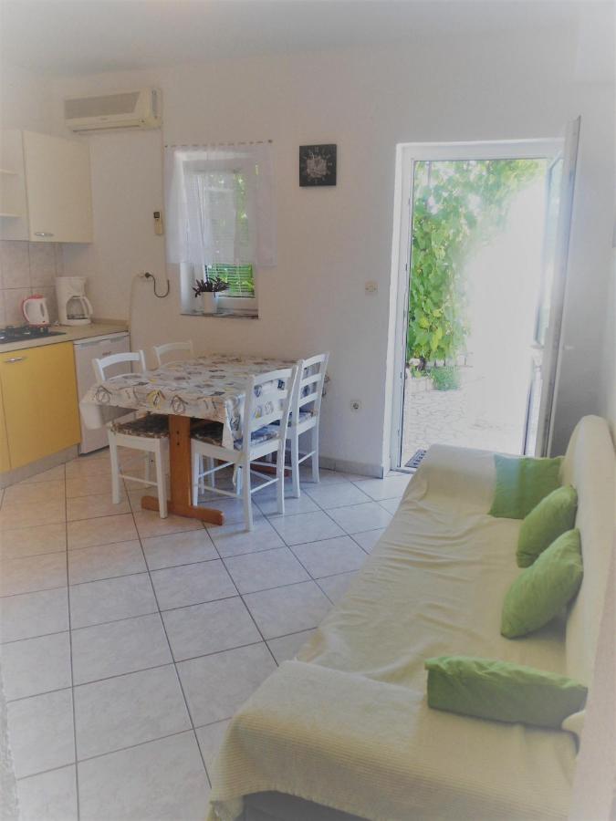 Guest House Pamela Senj  Dış mekan fotoğraf