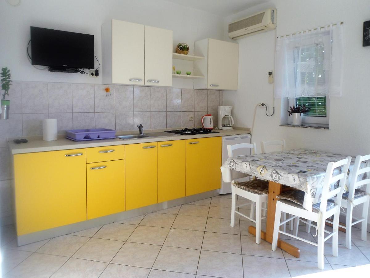 Guest House Pamela Senj  Dış mekan fotoğraf
