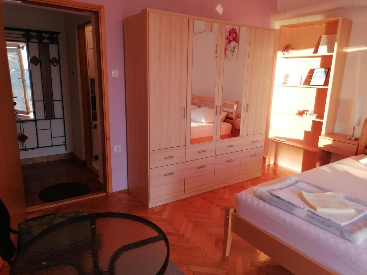 Guest House Pamela Senj  Dış mekan fotoğraf