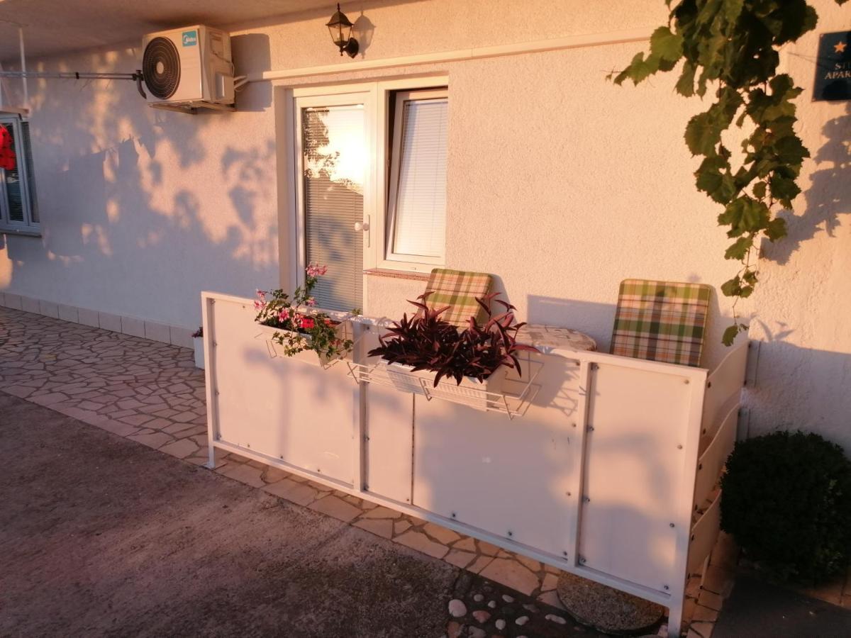 Guest House Pamela Senj  Dış mekan fotoğraf